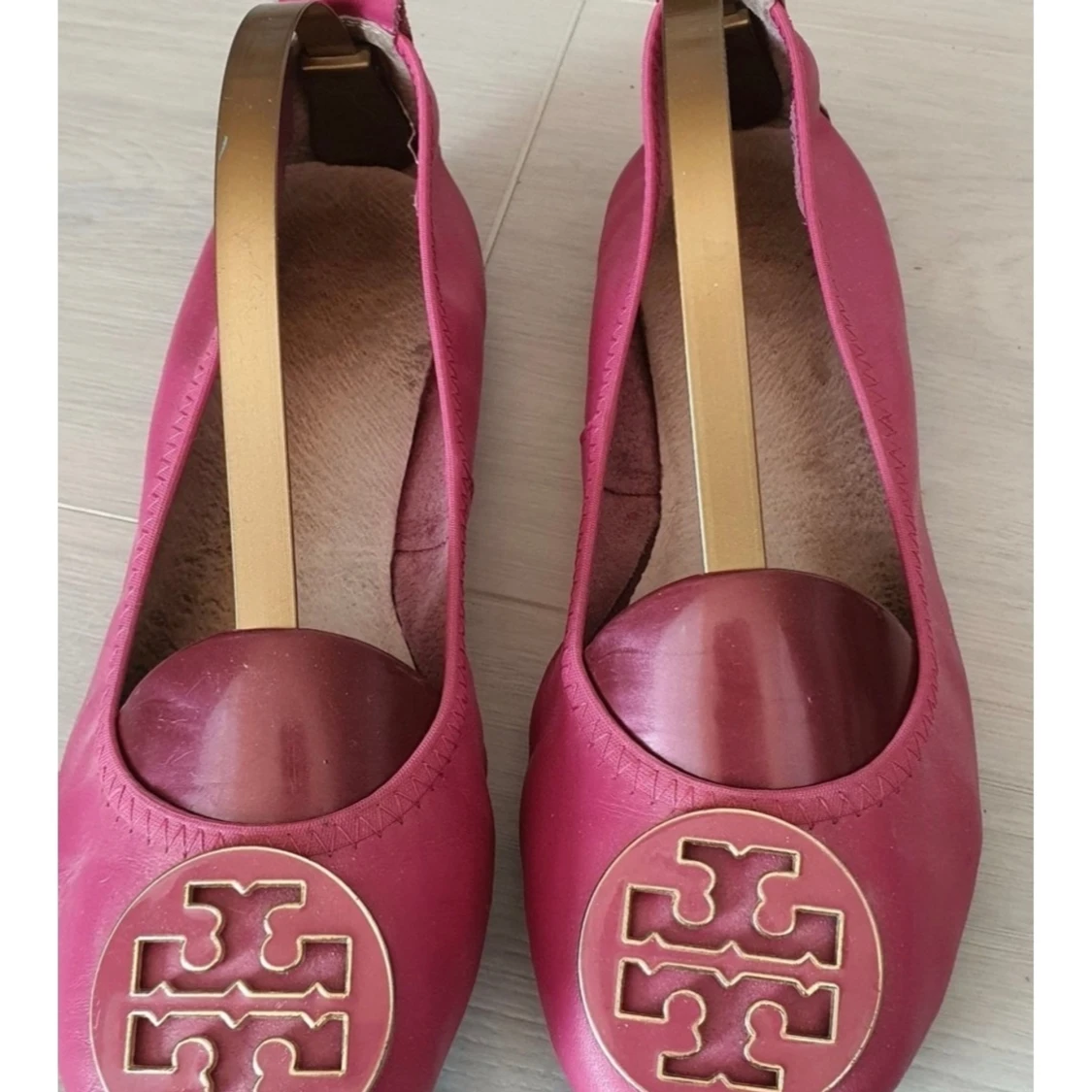Tory Burch rosa Ballerinaskor stl 36