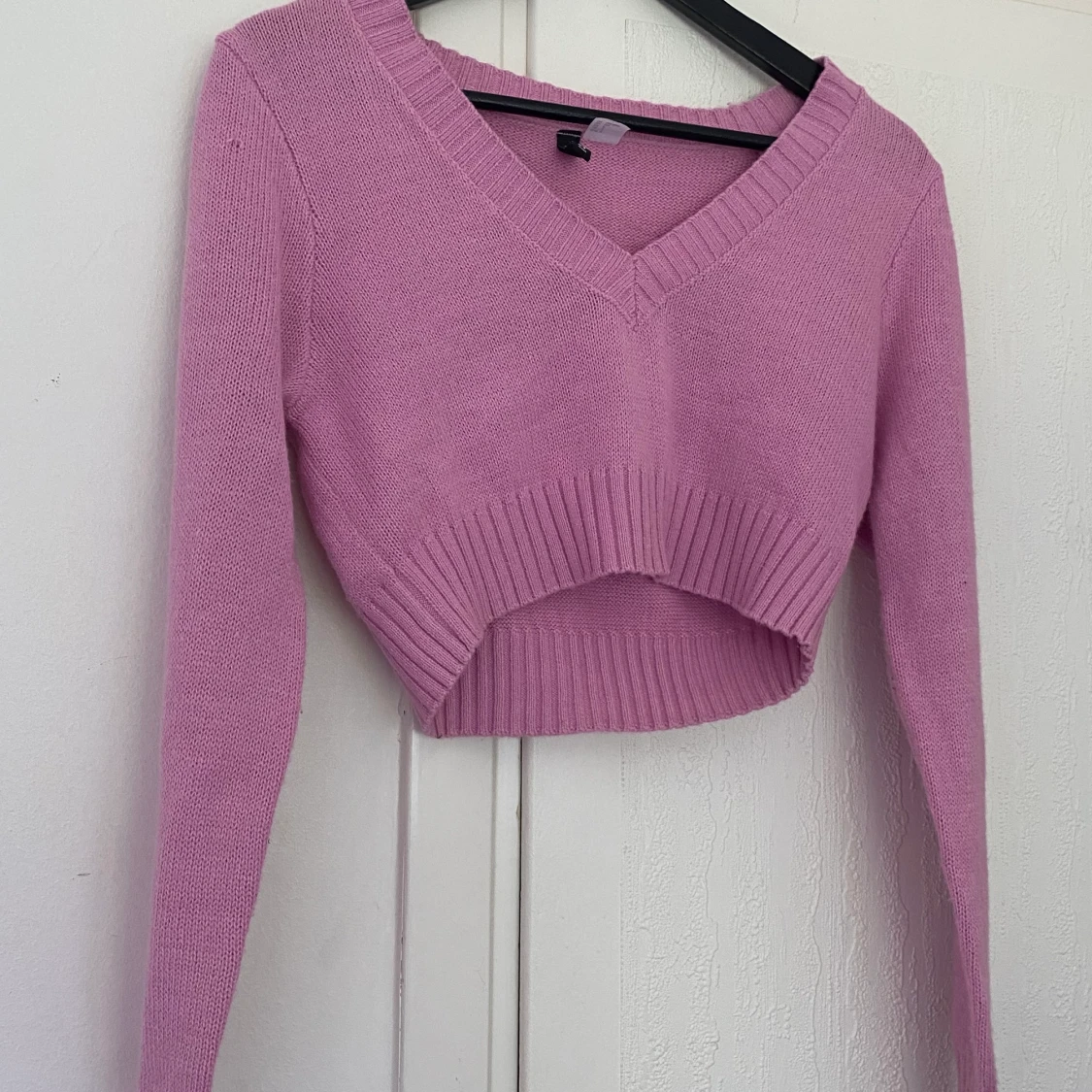 Två stickade crop tops - 90