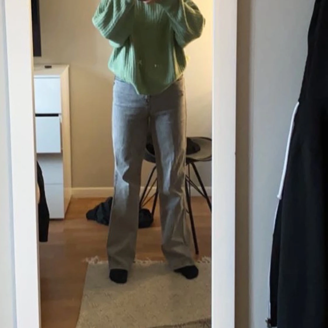 Gråa högmidjade jeans  - 91