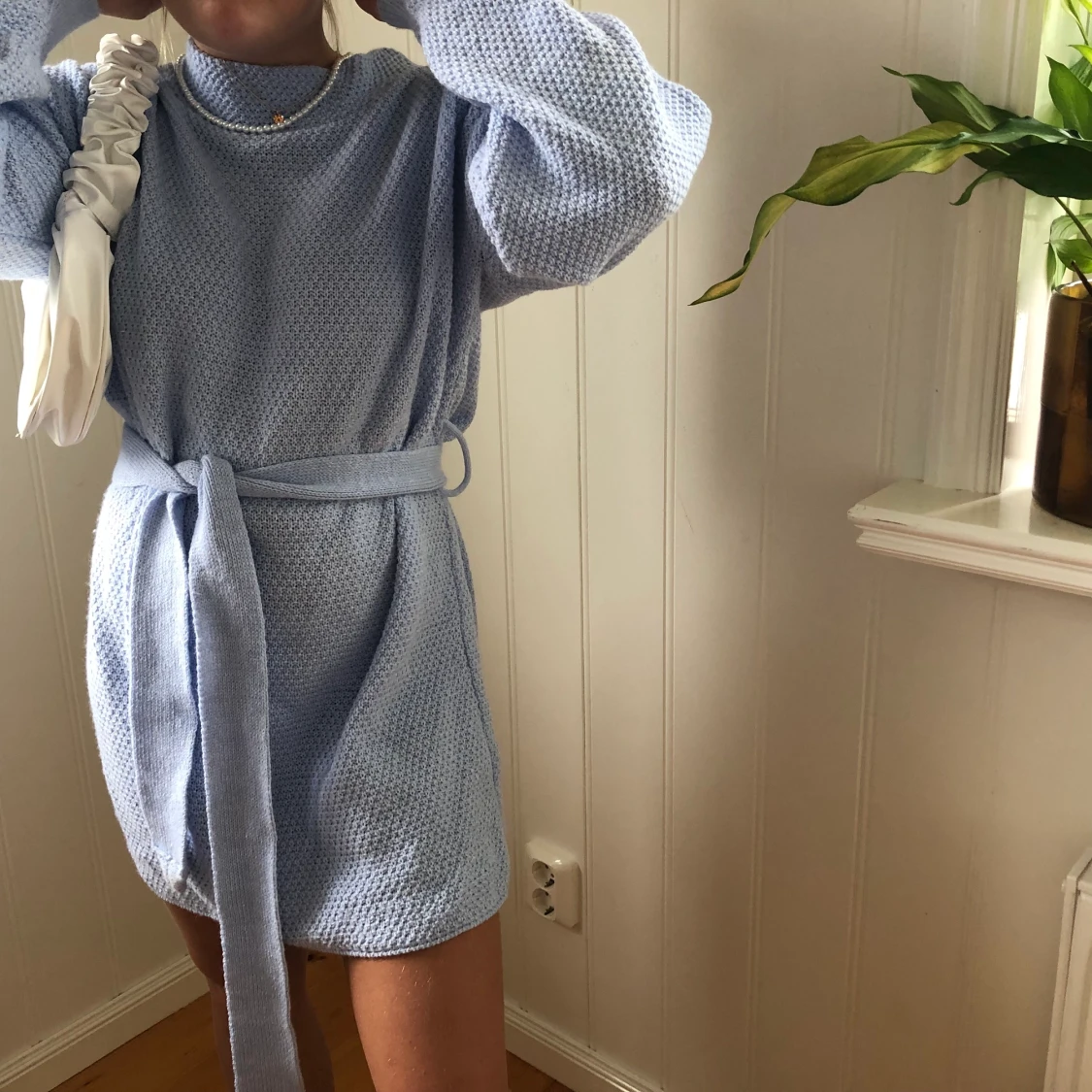 Blå stickad klänning från NLY stl S/M