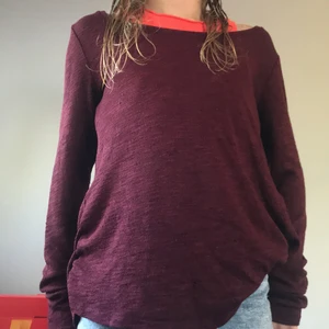 💜💜 - Jag säljer denna tröjan/blus för den är för stor