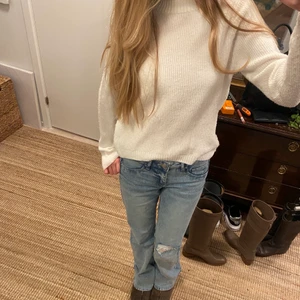 Zara stickad tröja - Så mysig tröja, barn storlek, 13-14 år, men passar bra på mig me storlek S. KÖPAREN står för frakt 