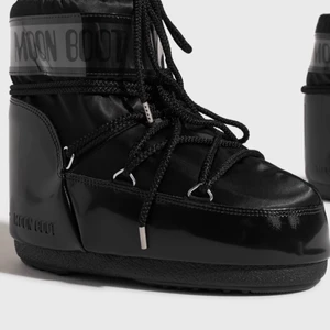 Moonboots  - Säljer mina moonbots i storlek 39. Som nya 🧡 ordinariepris 1800. 