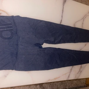 Träningstights aimn - Knappt använda.