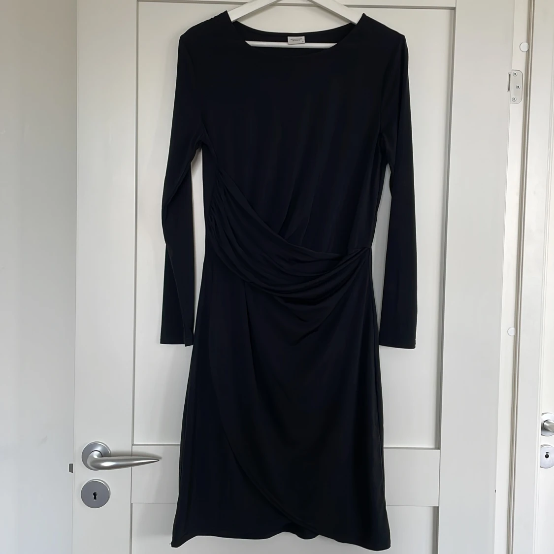 Svart klänning strl M