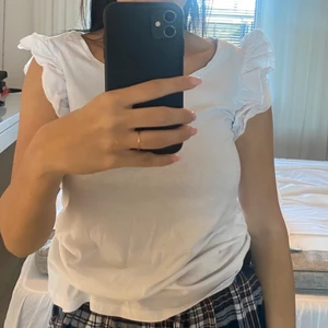 Topp  - Säljer denna söta topp från Hm i storlek S! 