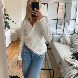 tröja  - Ribbad tröja från Vero Moda i storlek L men passar mig som är s. Pris går att diskutera och skriv om du är intresserad❤️
