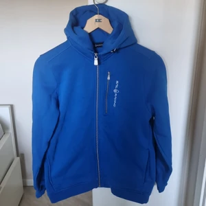 Sail Racing Zip hoodie - Sail Racing Zip Hoodie strl 170. Blå. Använd 1 gång.
