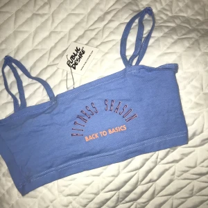 Topp - Top storlek XS. Frakt tillkommer!