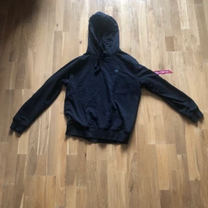 Alpha industries Hoodie Large - Bra skick. Inga skador etc