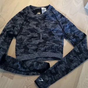 Gym shark träningströja strl S - Gymsharktröja i oanvänt skick, storlek S. 