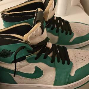 Gröna Jordan 1 high zoom skor i storlek 44,5. Köpta för 2 999kr