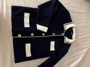 Skeppartröja - Stickad tröja i skepparstil från Gant.  