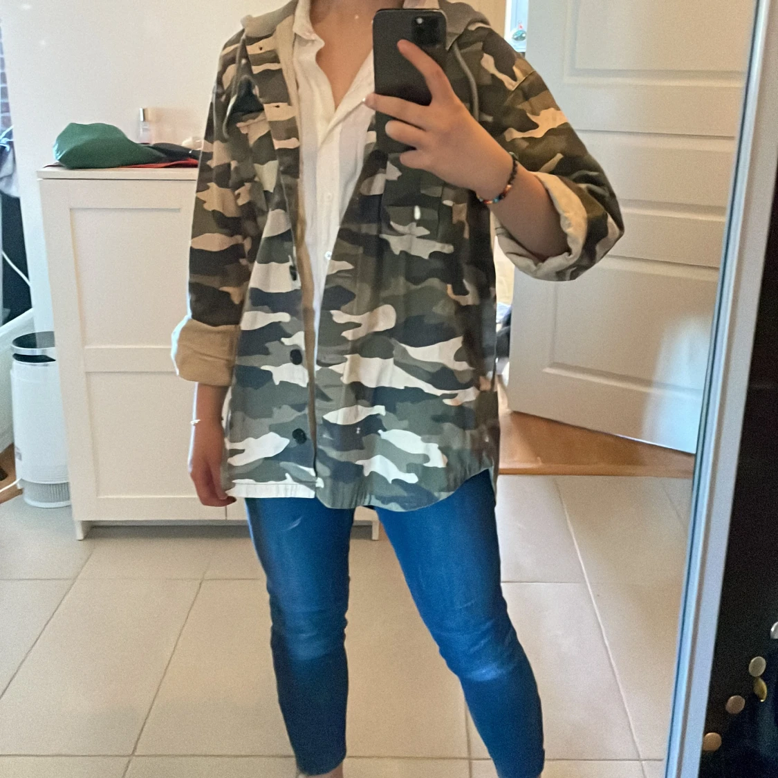 Kamouflagefärgad vårjacka