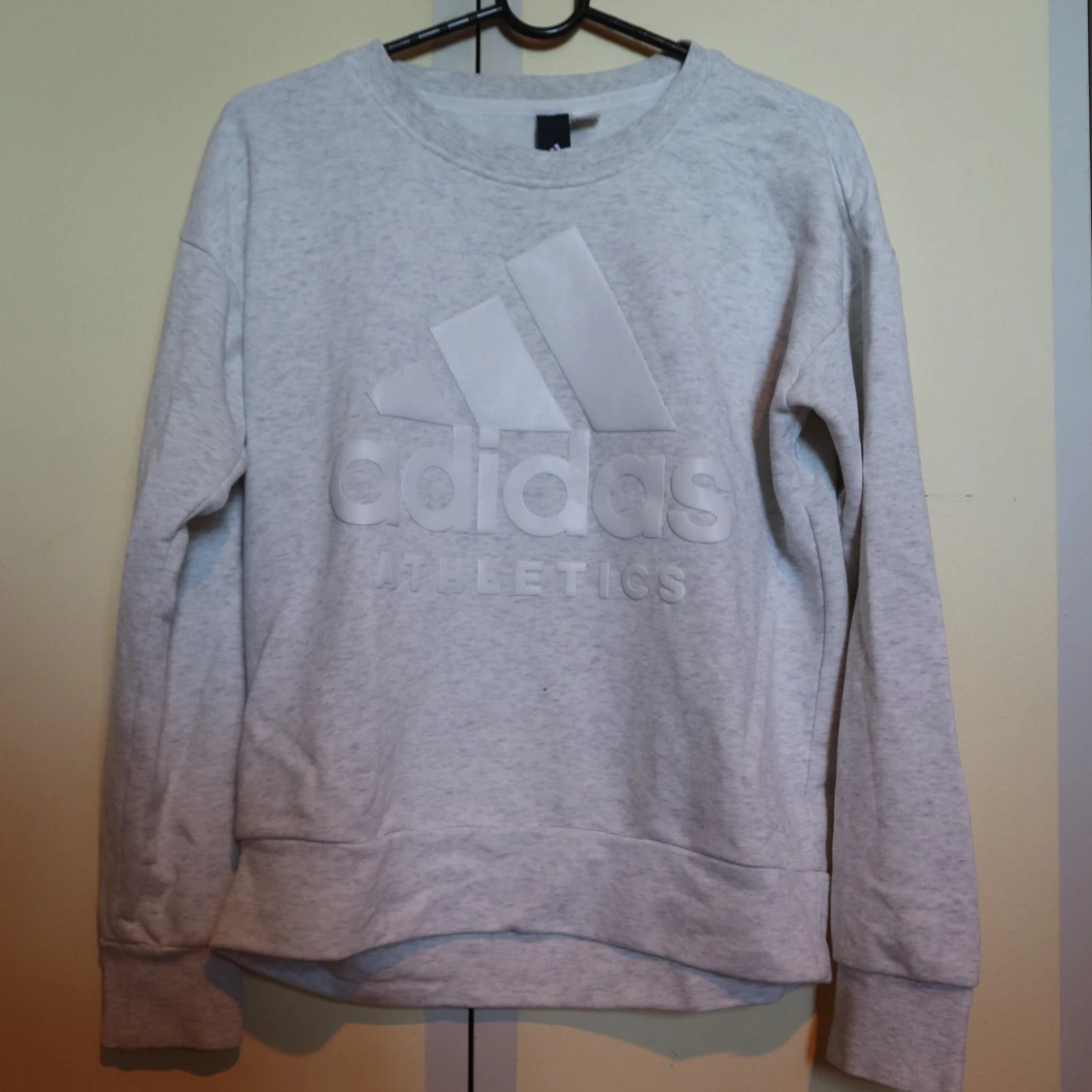 Adidas sweatshirt 