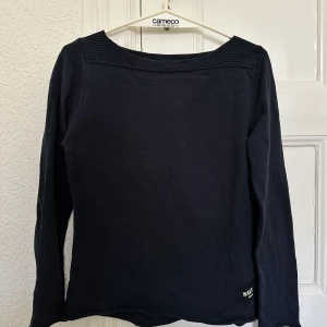 Stickad tröja - Seglarstil 