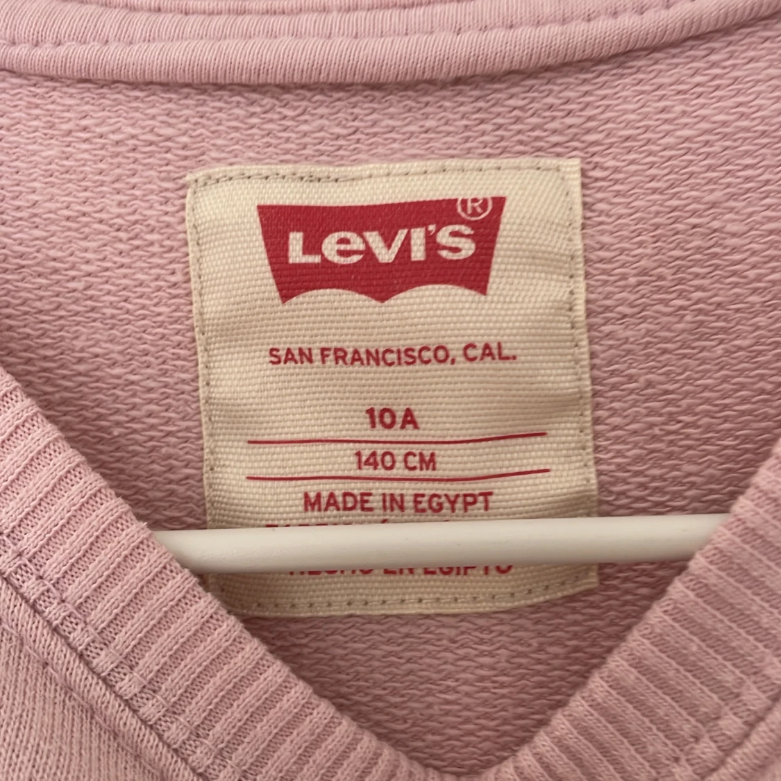 Levi’s tröja  - 90