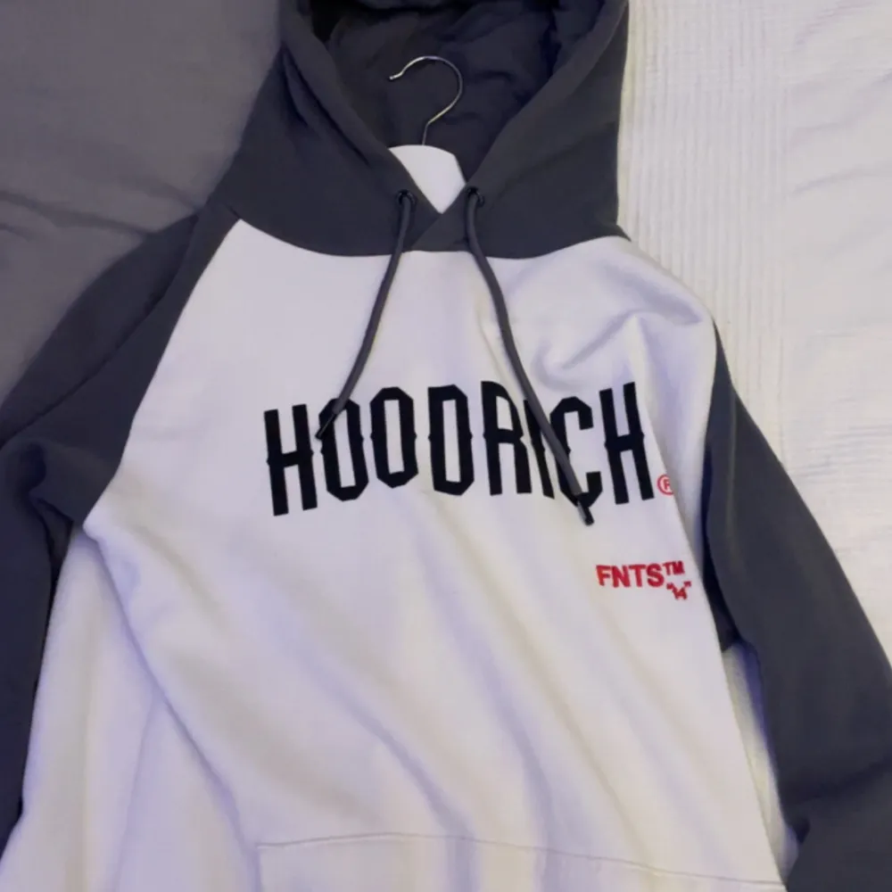 En hoodrich hoodie jag köpt på Jd förra året för runt 900. Hoodies.