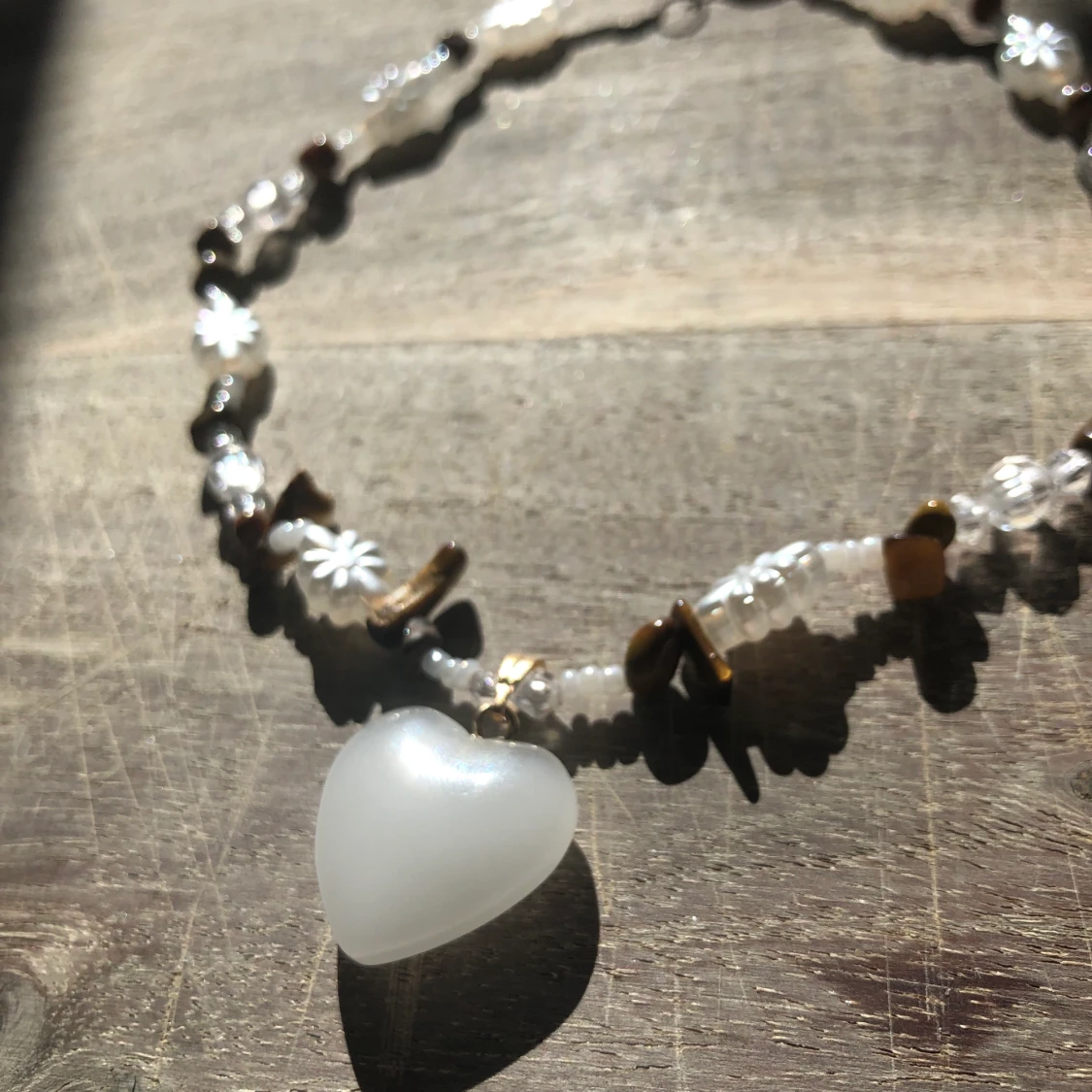 Halsband med tigeröga  - 90