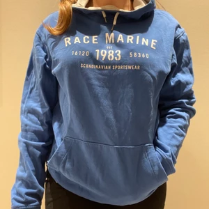 Race Marine hoodie - Bra skick.