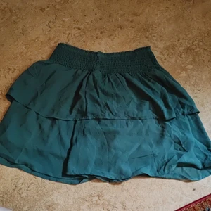 Volangkjol - Only  Knappt använd