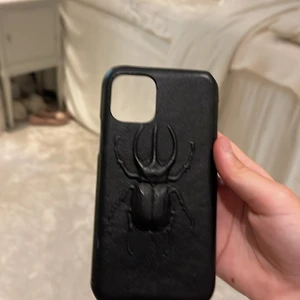 Mobil skal iPhone 12 Pro Max - Nu säljer jag detta snygga svarta mobil skalet från The Case Factory!💋