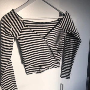 Topp från bikbok - Söt topp, aldrig använd