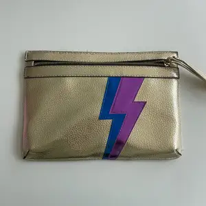 Gold mini purse perfect for night out 