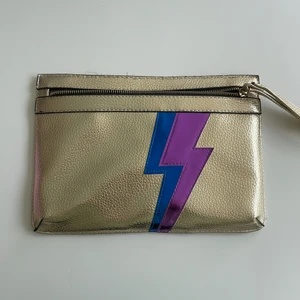 Atmosphere Mini Purse  - Gold mini purse perfect for night out 