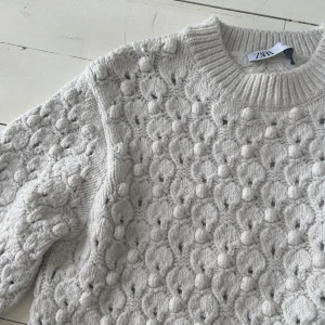 Zara tröja - Super fin tröja från zara i storlek S sitter så fint på och allmänt skön😌Bara att höra av sig🫶
