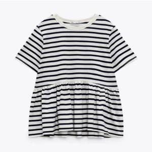 Topp från zara - Säljer nu denna fina toppen från zara, fint skick, skriv vid fler frågor mm❤️