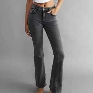 gina tricot low waist bootcut jeans i strl 36