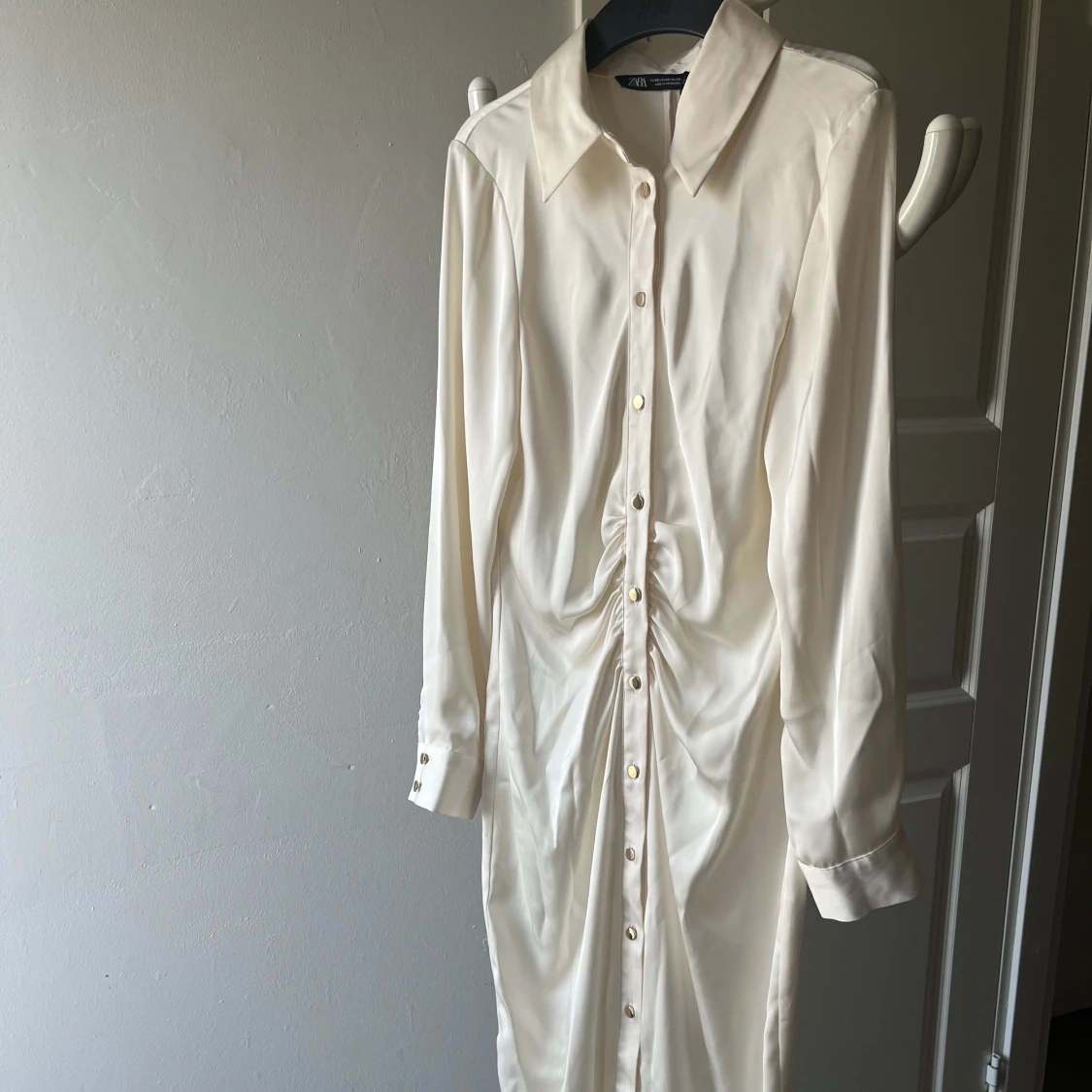 ZARA satinklänning - 91