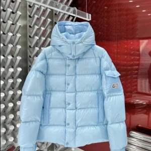 Blå moncler jacka - Blå moncler jacka🟦🔵. Size: small, medium, large, x-large xx-large