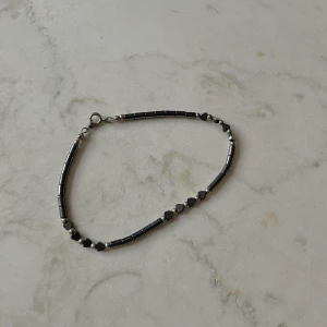 Mini Hearts Goth Anklet - Gunmetal Grey Anklet Bracelet  Minimalist Heart Anklet  Gently Worn