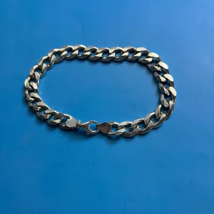 Silverarmband  - Äkta silver med stämpel 925 på Mer information bara skriv! 