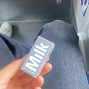 Milk lip + cheak - Helt ny från milk då jag råkade få hem fel färg. Bara att skriva om ni har några frågor❤️