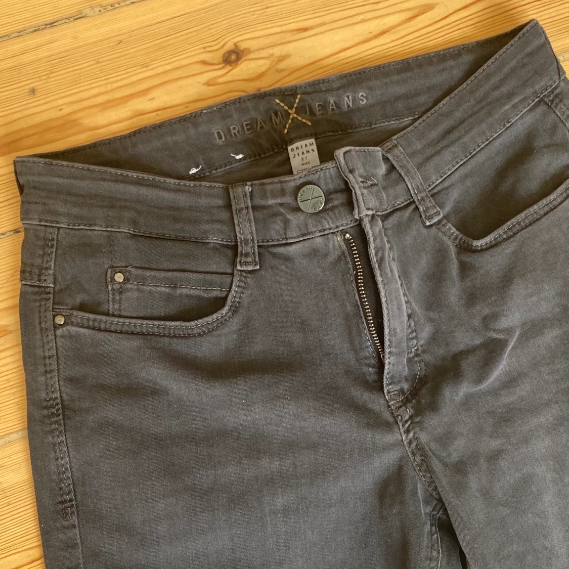 Jeans från Mac. - 90