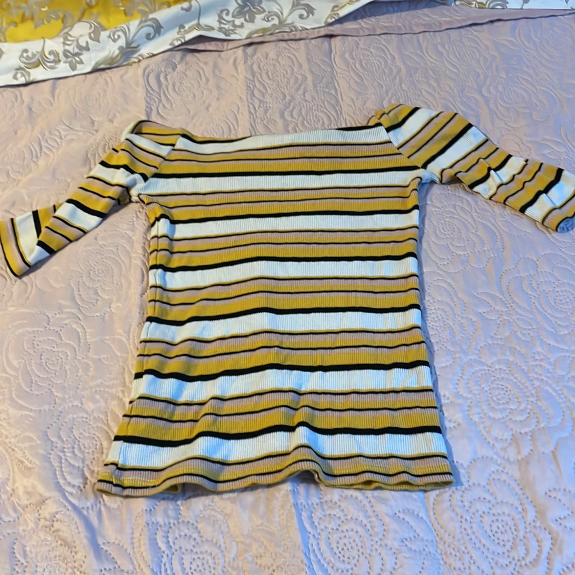 Off-shoulder topp  - 90