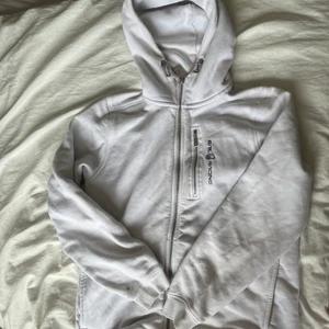 Said racing zipp hoodie -  Passat storlek xs-s . Lite smutsig men går bort i tvätten. 