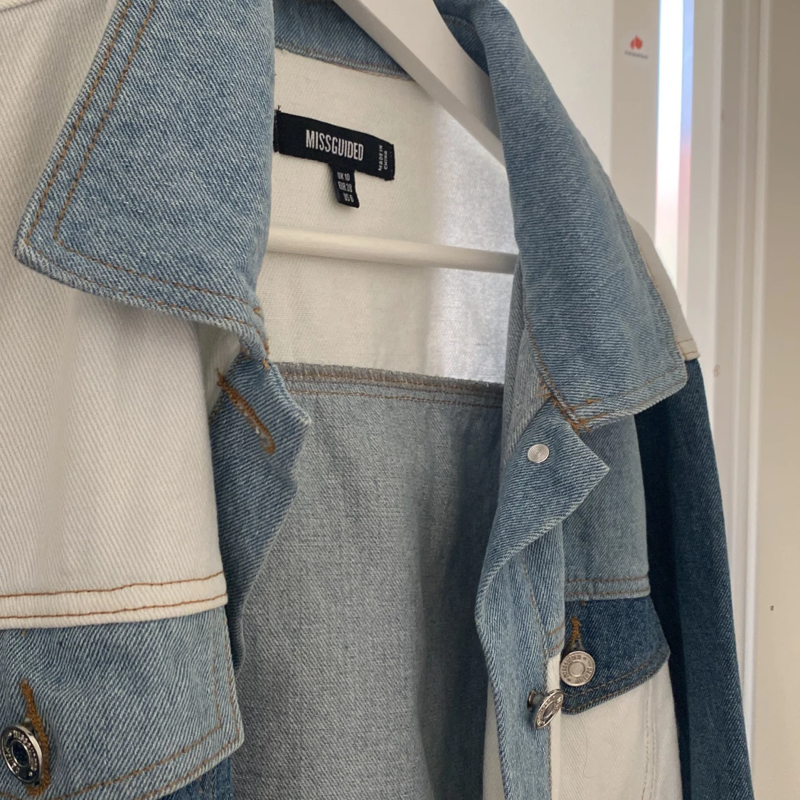 Blockfärgad jeansjacka Missguieded  - 91