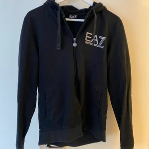EA7 tröja - Bra skick