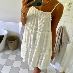 Zara klänning - Superfin sommarklänning från Zara, storlek 36❤️❤️