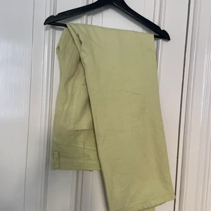 Bershka jeans - Säljer dessa jeans från bershka. Använda några gånger. Tvättas innan de skickas. Köparen står för frakt❤️❤️