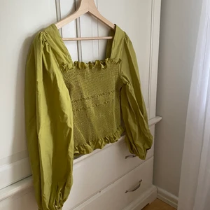 Grön blus - Jätte fint vardagsplagg
