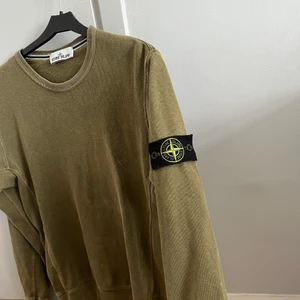 Stone island sweatshirt - Pris mellan 600-750 Oanvänd Köpt på nk 
