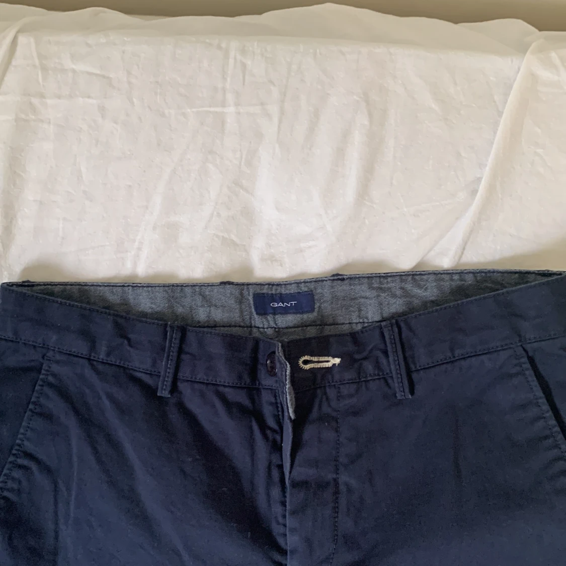 Gant chinos i bra skick - 90