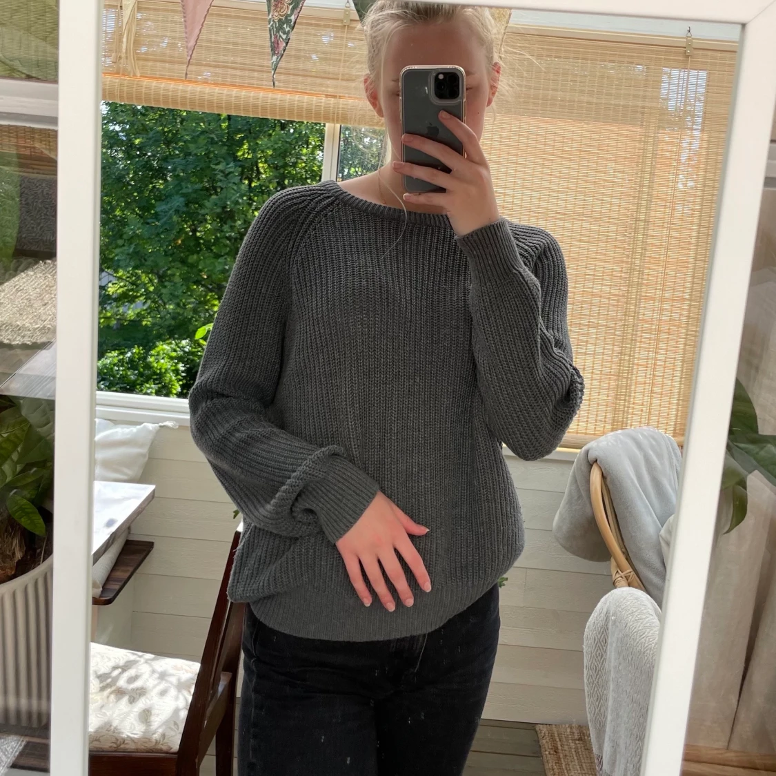 Grå stickad tröja  - 91