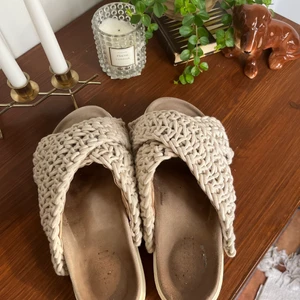 Inuikki tofflor - Inuikki tofflor i fint skick strl 41. 🐸🐸