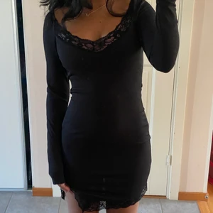 Klänning shein  - Klänning från shein som aldrig har använts 